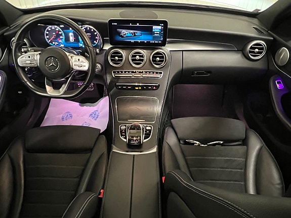 Mercedes-Benz C200 18 of 30