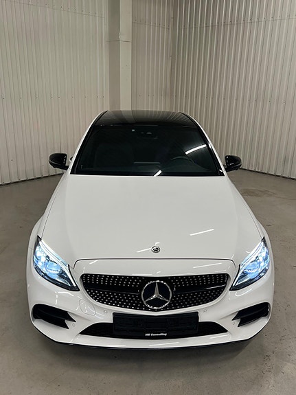 Mercedes-Benz C200 8 of 30