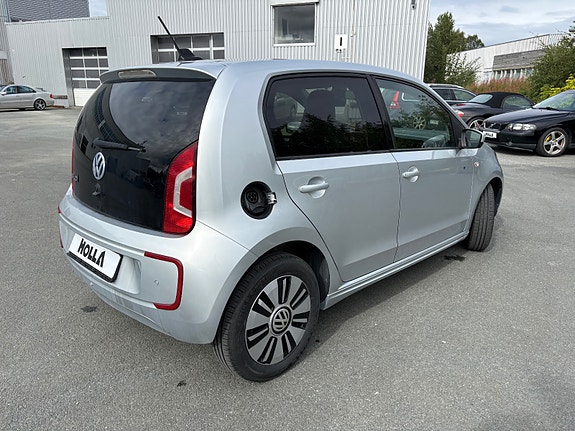 Volkswagen UP! 7 of 30