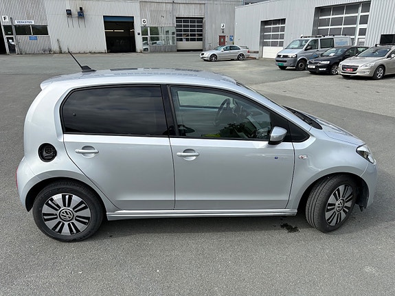 Volkswagen UP! 8 of 30