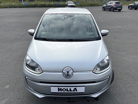 Volkswagen UP! 2 of 30