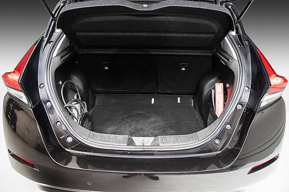 Nissan Leaf 10 of 23