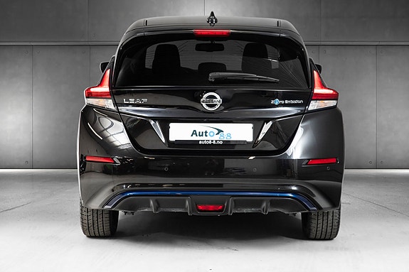 Nissan Leaf 9 of 23
