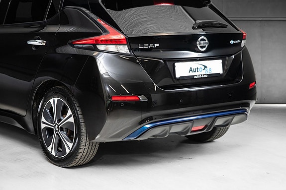 Nissan Leaf 8 of 23
