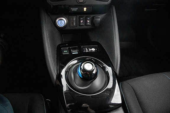 Nissan Leaf 16 of 23