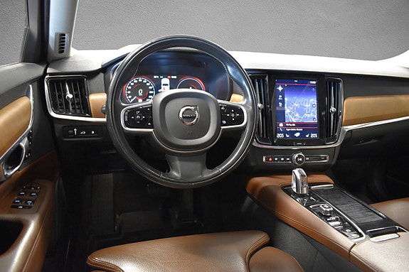 Volvo V90 12 of 30