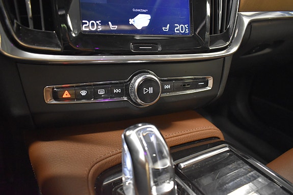 Volvo V90 23 of 30