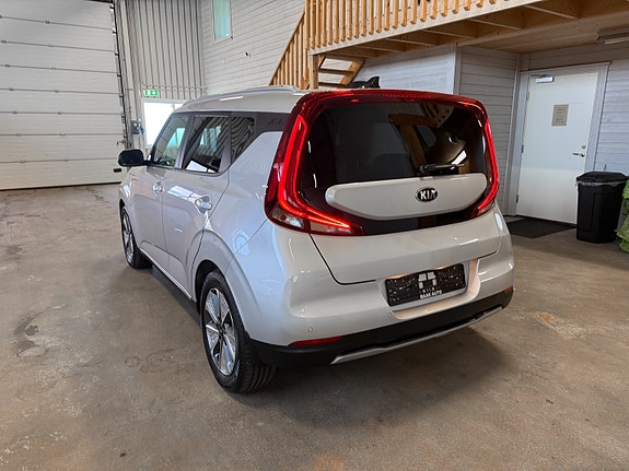 Kia e-Soul 9 of 30