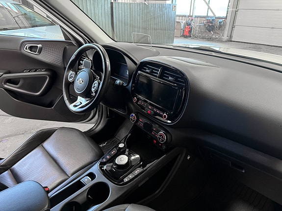 Kia e-Soul 30 of 30