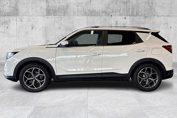 SsangYong Korando 2 of 21