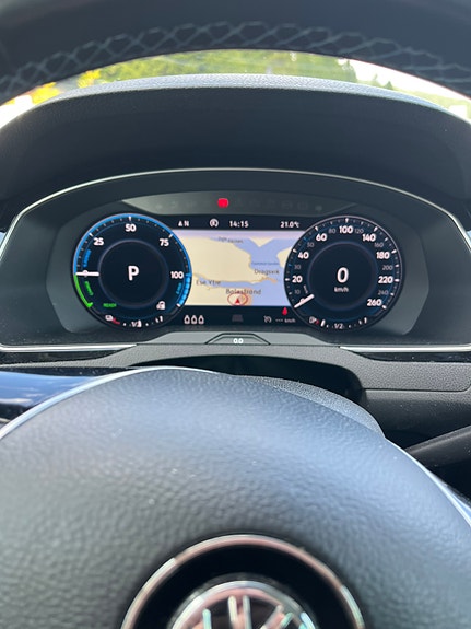 Volkswagen Passat 5 of 12