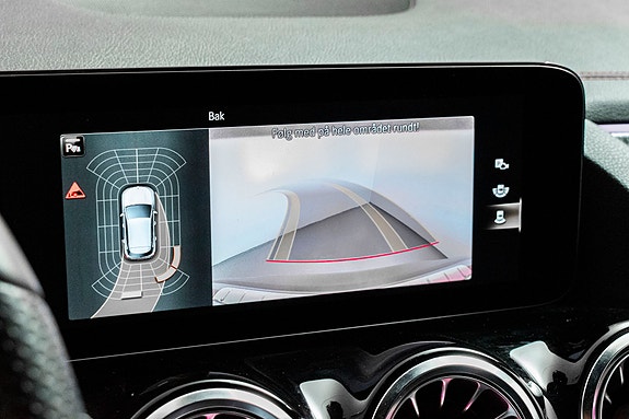 Mercedes-Benz EQA300 19 of 22