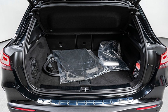 Mercedes-Benz EQA300 7 of 22