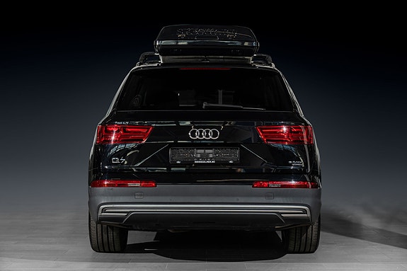 Audi Q7 8 of 30