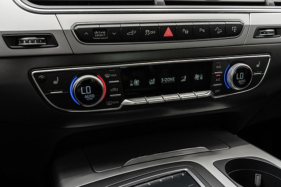 Audi Q7 14 of 30