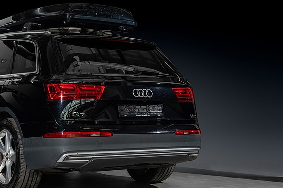 Audi Q7 7 of 30