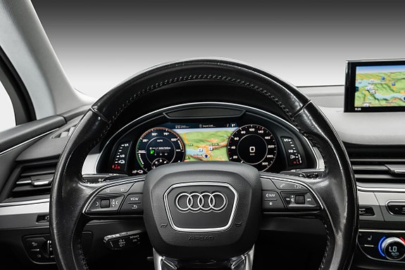 Audi Q7 9 of 30