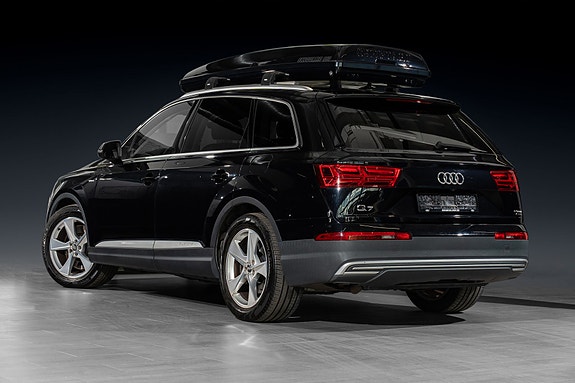 Audi Q7 6 of 30