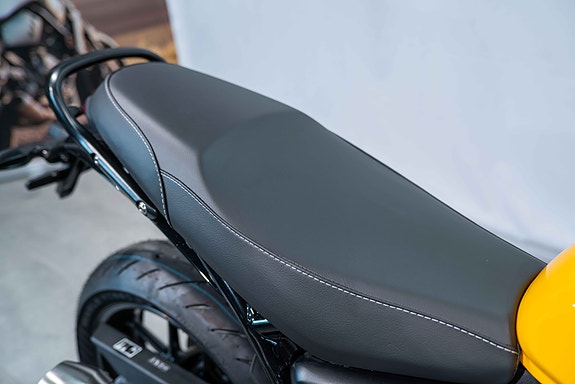 Triumph Thruxton 400 - AGM WEEK TILBUD - Varmeholker uten ekstra kostnad **RENTEKAMPANJE* 10 of 16