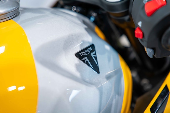 Triumph Thruxton 400 - AGM WEEK TILBUD - Varmeholker uten ekstra kostnad **RENTEKAMPANJE* 12 of 16