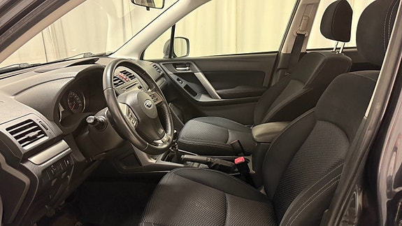 Subaru Forester 9 of 13