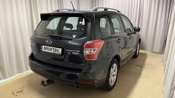 Subaru Forester 5 of 13
