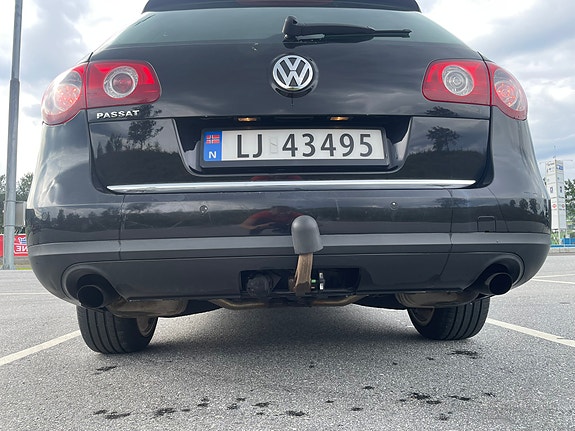 Volkswagen Passat 9 of 30