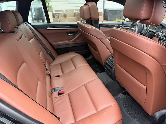 BMW 520d 9 of 17
