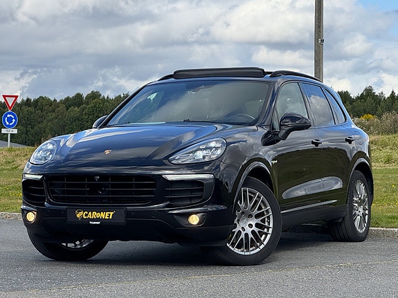 Porsche Cayenne S 5 of 30