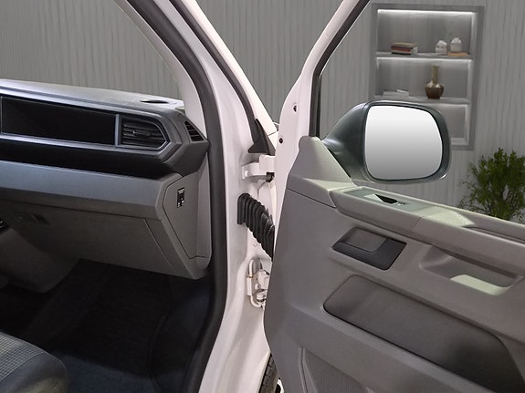 Volkswagen Transporter 15 of 27