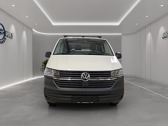 Volkswagen Transporter 4 of 27