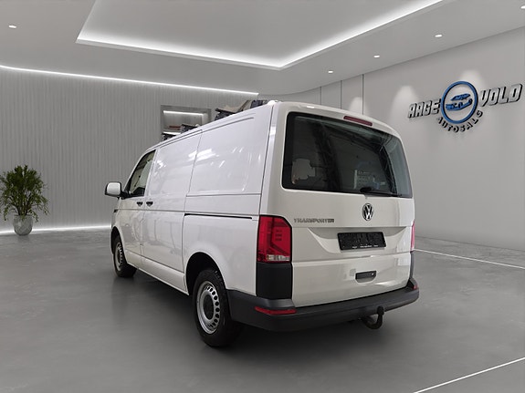 Volkswagen Transporter 10 of 27