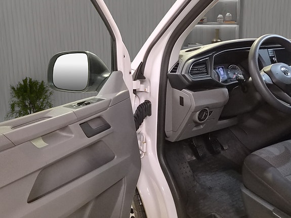 Volkswagen Transporter 14 of 27