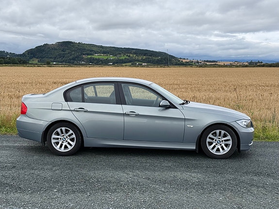 BMW 3 of 18