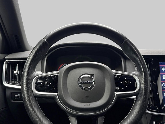 Volvo V90 18 of 30