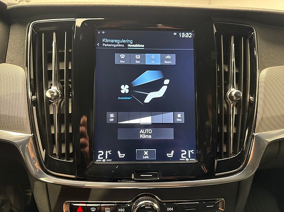 Volvo V90 22 of 30