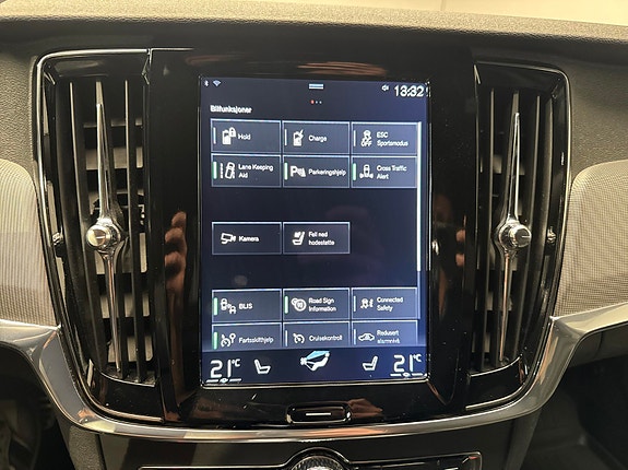 Volvo V90 26 of 30