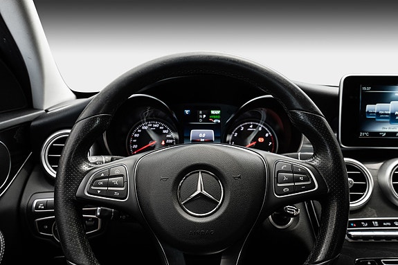 Mercedes-Benz C350 13 of 30