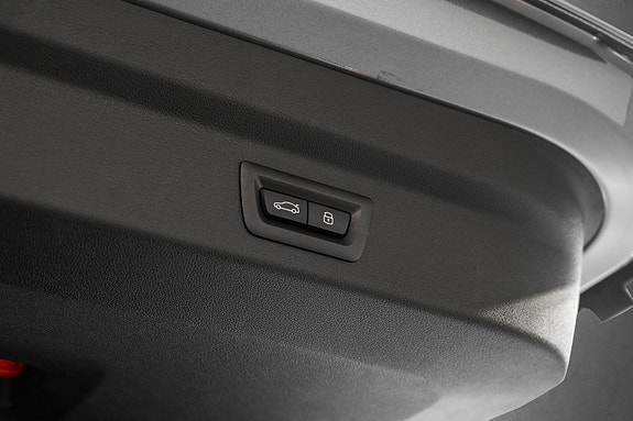 BMW iX2 27 of 30