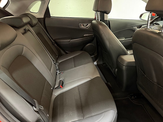Hyundai Kona 18 of 30