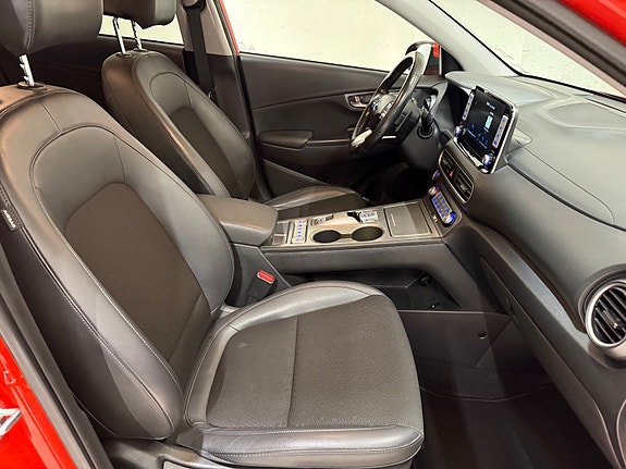 Hyundai Kona 21 of 30