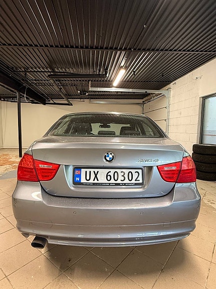 BMW 316d 4 of 30