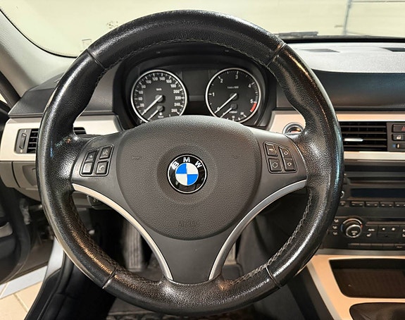 BMW 316d 13 of 30