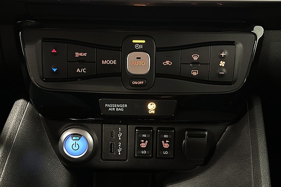 Nissan Leaf 15 of 16