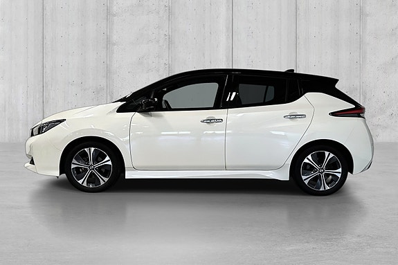 Nissan Leaf 4 of 16