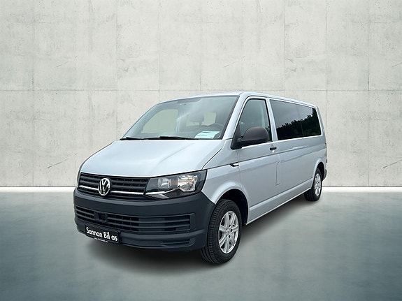 Volkswagen Kombi 22 of 22