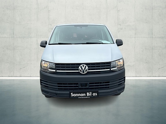 Volkswagen Kombi 2 of 22