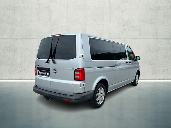 Volkswagen Kombi 5 of 22