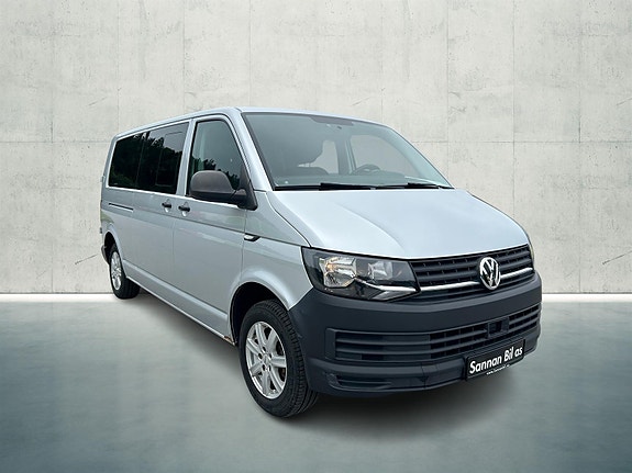 Volkswagen Kombi 3 of 22
