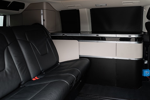 Mercedes-Benz Marco Polo 27 of 30
